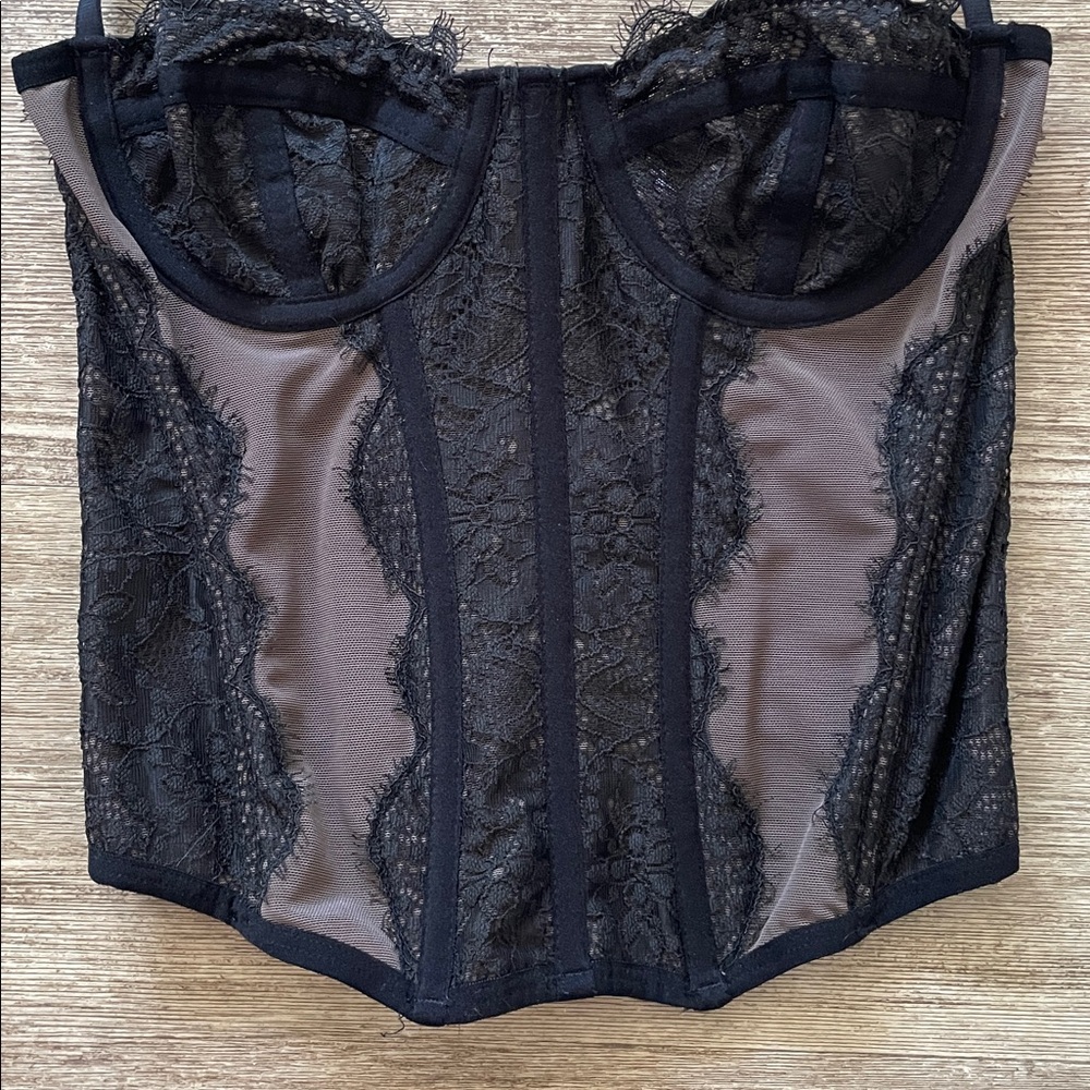 Urban Outfitters - Out from Under Modern Love Corset - Picture 6 of 10